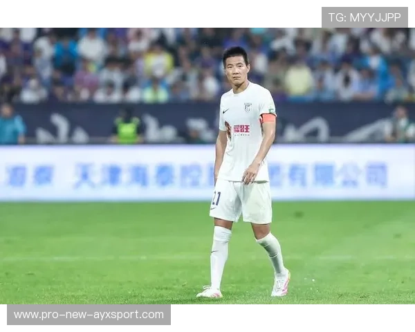 大连英博老将吕鹏，坚守赛场无声贡献